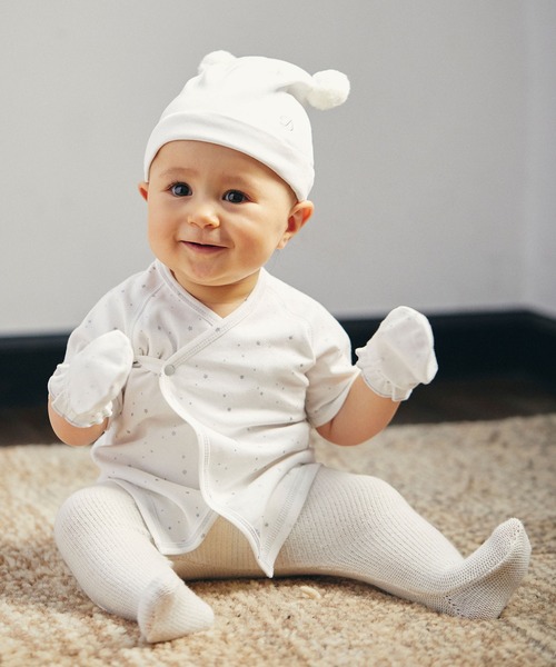 D.fesense(ディーフェセンス)の「肌着&ミトン&耳つき帽子セット(ニットキャップ/ビーニー・キッズ・オフホワイト・FREE)」の1枚目の写真