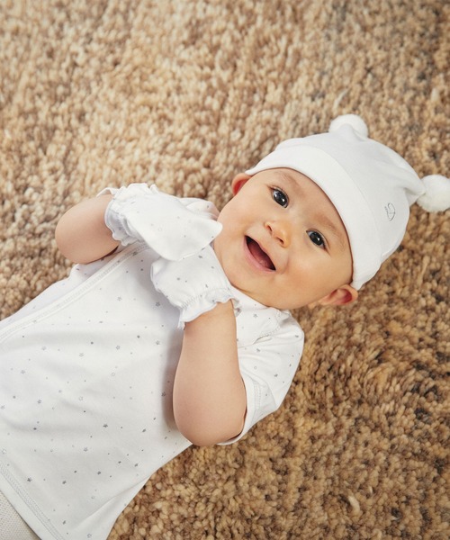 D.fesense(ディーフェセンス)の「肌着&ミトン&耳つき帽子セット(ニットキャップ/ビーニー・キッズ・オフホワイト・FREE)」の2枚目の写真