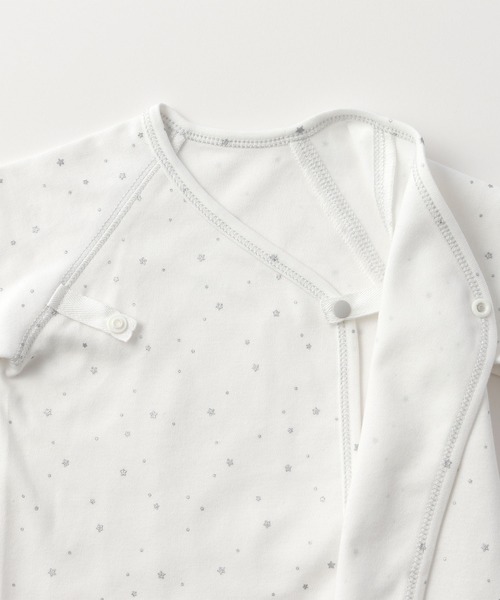 D.fesense(ディーフェセンス)の「肌着&ミトン&耳つき帽子セット(ニットキャップ/ビーニー・キッズ・オフホワイト・FREE)」の3枚目の写真