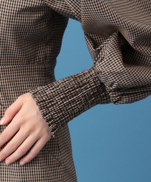 新品タグ付き　ME COUTURE パフスリーブレディーワンピース me & me couture - 新品タグ付き ME COUTURE パフスリーブ