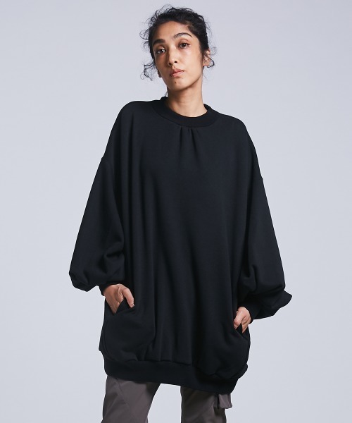 ESSENTIAL（エッセンシャル）の「ボリュームスリーブミニ丈ワンピース（Tシャツ/カットソー・レディース・ブラック/オフホワイト/トップグレー・38/36）」の2枚目の写真