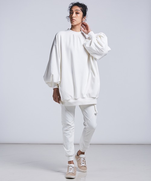ESSENTIAL（エッセンシャル）の「ボリュームスリーブミニ丈ワンピース（Tシャツ/カットソー・レディース・ブラック/オフホワイト/トップグレー・38/36）」の16枚目の写真