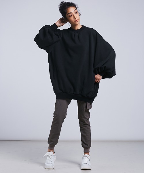 ESSENTIAL（エッセンシャル）の「ボリュームスリーブミニ丈ワンピース（Tシャツ/カットソー・レディース・ブラック/オフホワイト/トップグレー・38/36）」の18枚目の写真