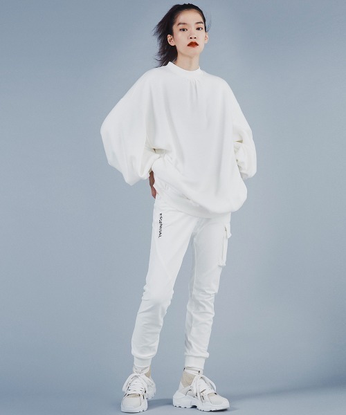 ESSENTIAL（エッセンシャル）の「ボリュームスリーブミニ丈ワンピース（Tシャツ/カットソー・レディース・ブラック/オフホワイト/トップグレー・38/36）」の19枚目の写真