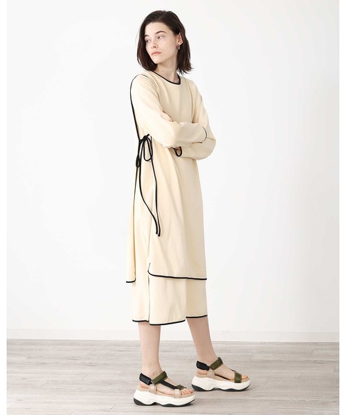 SILAS(サイラス)の「LAYERED DRESS サイラスレイヤードドレス(ワンピース・レディース・ブラック/オフホワイト・ONE SIZE)」の19枚目の写真