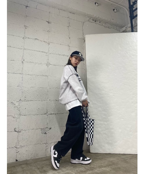 WC（ダブル シー）の「anotherロゴビッグスウェット（スウェット・レディース・ブラック/グレー・FREE）」の7枚目の写真