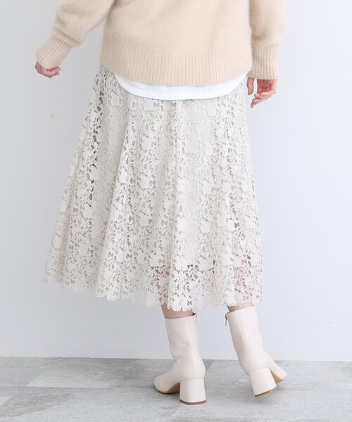 INDIVI(インディヴィ)の「◆【洗える/春カラー】レースロングフレアースカート(スカート・レディース・グリーン/ナチュラル/チャコールグレー・05/38/36/03/40/19/15 /13)」の8枚目の写真