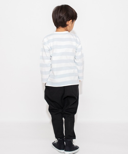 BRANSHES（ブランシェス）の「【ポケットつき】長袖Tシャツ ロンT（Tシャツ/カットソー・キッズ・オフホワイト/ベージュ/ブラック/サックスブルー・130/110/140/100/120/90/150）」の22枚目の写真