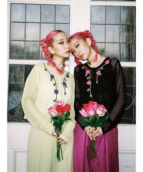 MILK（ミルク）の「MILK ローズニットカーディガン【コラボ】（カーディガン/ボレロ・レディース・ブラック/グリーン/アイボリー・MEDIUM）」の7枚目の写真