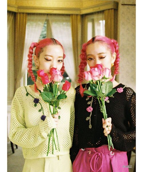 MILK（ミルク）の「MILK ローズニットカーディガン【コラボ】（カーディガン/ボレロ・レディース・ブラック/グリーン/アイボリー・MEDIUM）」の12枚目の写真
