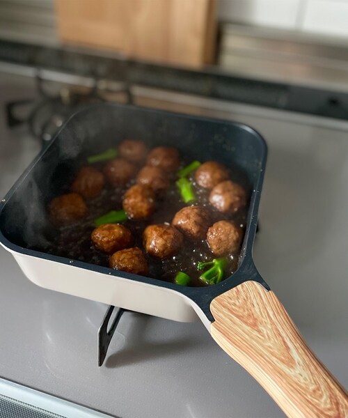 212 KITCHEN STORE（トゥワントゥキッチンストア）の「sutto スマートフライパン 16cm 16×8cm グレージュ ＜SUTTO スット＞（鍋/フライパン・レディース・その他・00）」の4枚目の写真