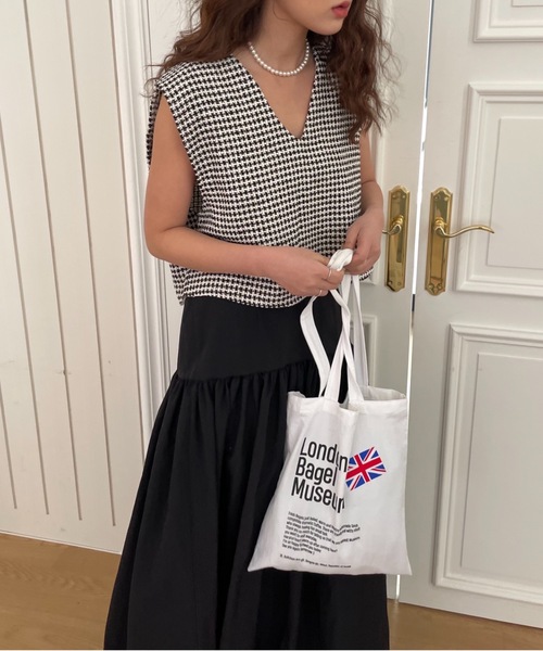 Didot.showroom（ディドット ショールーム）の「ツイードVネックショート丈ベスト（ベスト・レディース・ブラック/ブルー/レッド・FREE）」の20枚目の写真