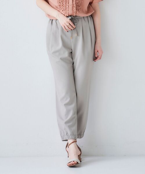 le.coeur blanc（ルクールブラン）の「イージージョガーパンツ（その他パンツ・レディース・ブラック/カーキオリーブ/グレイッシュベージュ・38/36）」の10枚目の写真