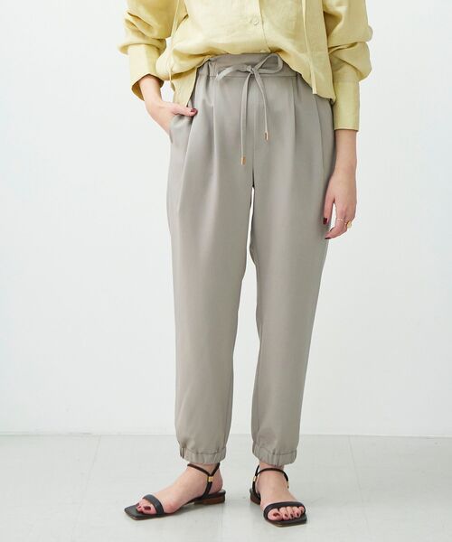 le.coeur blanc（ルクールブラン）の「イージージョガーパンツ（その他パンツ・レディース・ブラック/カーキオリーブ/グレイッシュベージュ・38/36）」の11枚目の写真