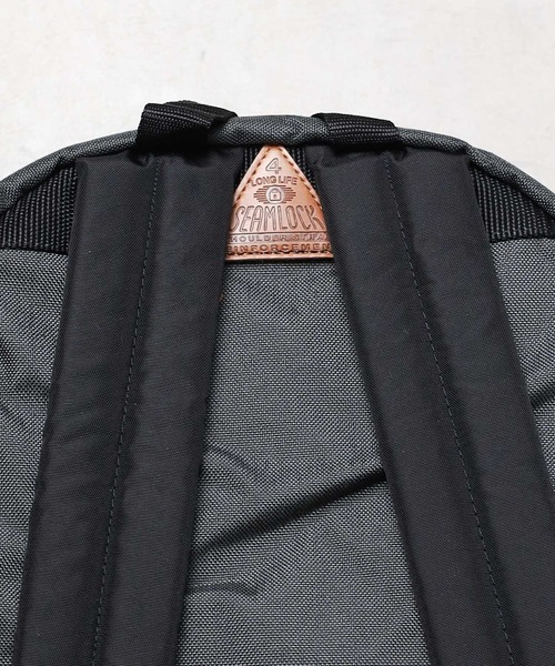 OUTDOOR PRODUCTS(アウトドアプロダクツ)の「【OUTDOOR PRODUCTS】DAYPACK M 15.4L(バックパック/リュック・メンズ・ベージュ/パープル/ネイビー/グレー/グリーン/ブラック/ピンク/バーガンディー/レッド・FREE)」の19枚目の写真