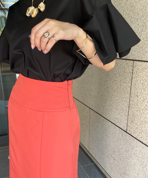 Meli rich(メリーリッチ)の「ジョーゼットフロントスリットナロースカート(スカート・レディース・ブラック/オレンジ/グリーン/アイボリー・MEDIUM)」の9枚目の写真