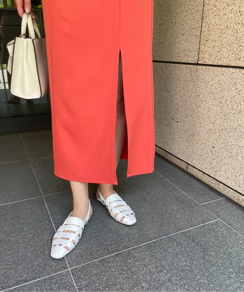 Meli rich(メリーリッチ)の「ジョーゼットフロントスリットナロースカート(スカート・レディース・ブラック/オレンジ/グリーン/アイボリー・MEDIUM)」の11枚目の写真