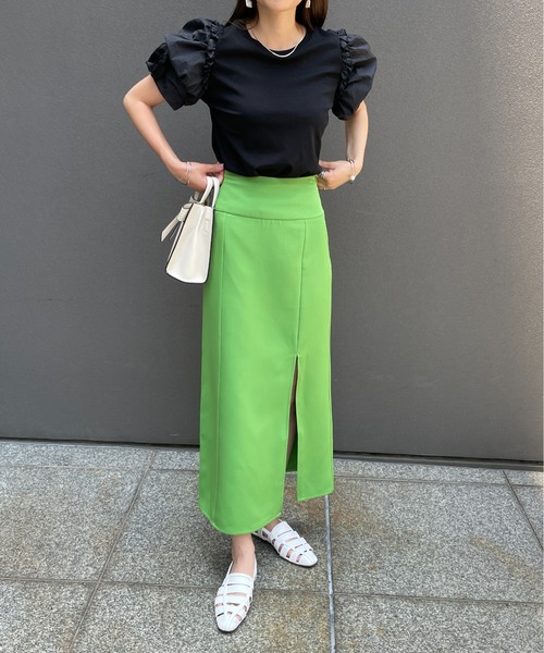 Meli rich(メリーリッチ)の「ジョーゼットフロントスリットナロースカート(スカート・レディース・ブラック/オレンジ/グリーン/アイボリー・MEDIUM)」の13枚目の写真