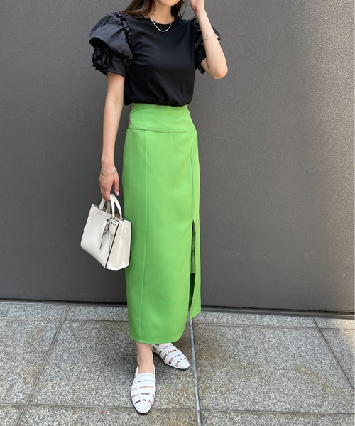 Meli rich(メリーリッチ)の「ジョーゼットフロントスリットナロースカート(スカート・レディース・ブラック/オレンジ/グリーン/アイボリー・MEDIUM)」の16枚目の写真