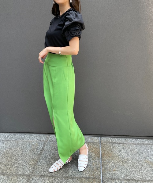 Meli rich(メリーリッチ)の「ジョーゼットフロントスリットナロースカート(スカート・レディース・ブラック/オレンジ/グリーン/アイボリー・MEDIUM)」の21枚目の写真