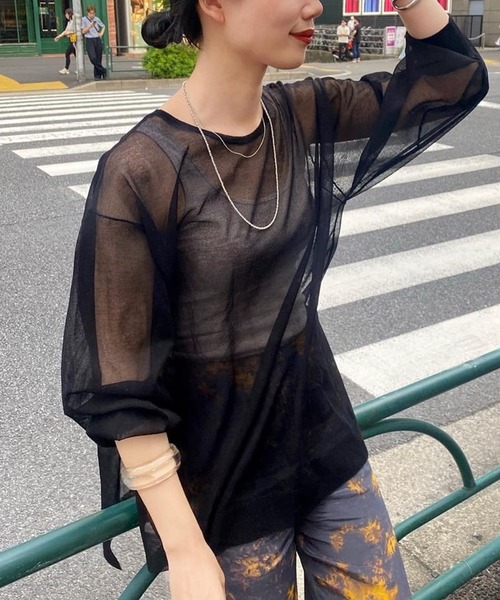 SHENERY（シーナリー）の「バックVシアーニットプルオーバー（ニット/セーター・レディース・ライトグレー/ブラック/ピンク・FREE）」の2枚目の写真