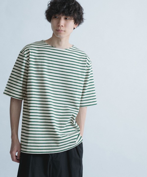 FORK&SPOON(フォークアンドスプーン)の「『ユニセックス』FORK&SPOON ボートネックボーダーショートスリーブ(Tシャツ/カットソー・メンズ・ホワイト系その他/ブラック系その他/グリーン系その他/パープル系その他・4/5)」の4枚目の写真