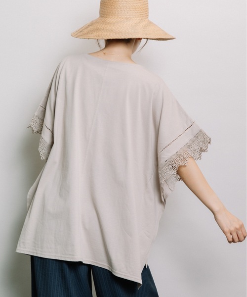 refinedworks(リファインドワークス)の「レース付きポンチョ(Tシャツ/カットソー・レディース・オフホワイト/グレー系その他/ダークブルー・FREE)」の4枚目の写真
