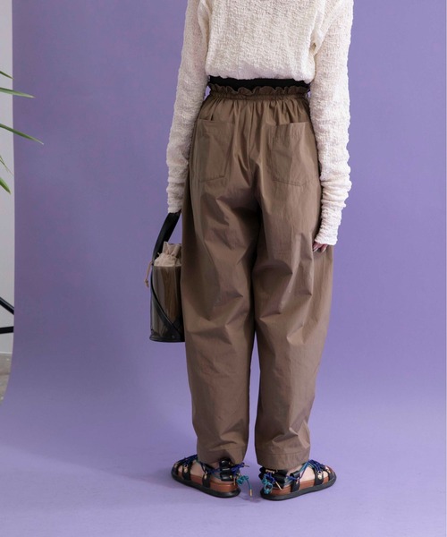 Eimee Law(エイミーロウ)の「ドロストコクーンパンツ(その他パンツ・レディース・ライトグレー/ブラウン/ブラック・38)」の19枚目の写真