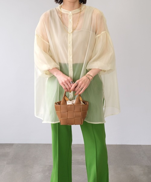 ＡＮＤＪ（アンドジェイ）の「オーガンジーボリューム袖ギャザーブラウス（シャツ/ブラウス・レディース・ブラック/ブラウン/グレー/グリーン/アイボリー・M）」の2枚目の写真