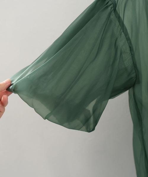 ＡＮＤＪ（アンドジェイ）の「オーガンジーボリューム袖ギャザーブラウス（シャツ/ブラウス・レディース・ブラック/ブラウン/グレー/グリーン/アイボリー・M）」の10枚目の写真