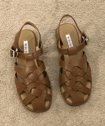 フラットグルカサンダル