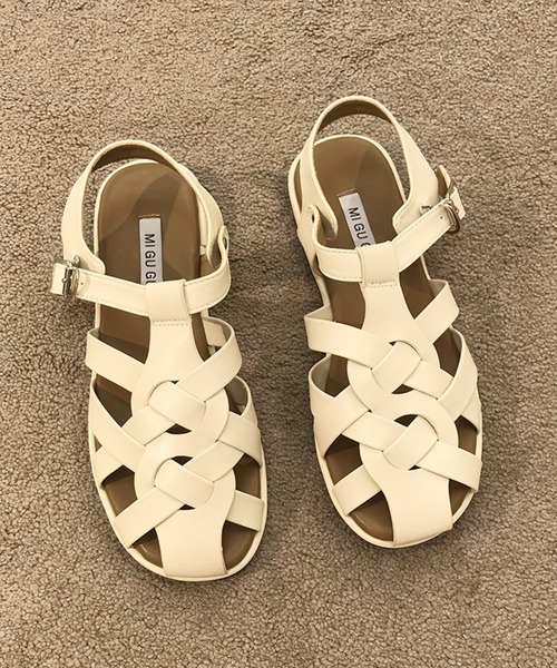 Doula Doula(ドゥーラドゥーラ)の「フラットグルカサンダル(サンダル・レディース・ブラック/ブラウン/オフホワイト・S/M)」の2枚目の写真