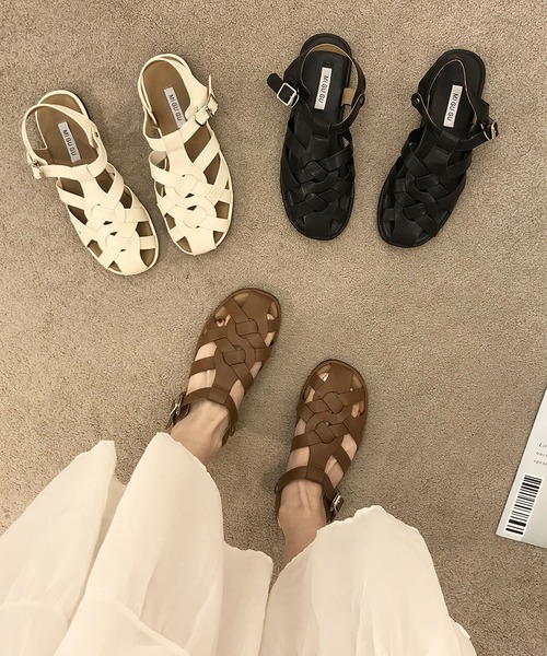 Doula Doula(ドゥーラドゥーラ)の「フラットグルカサンダル(サンダル・レディース・ブラック/ブラウン/オフホワイト・S/M)」の7枚目の写真