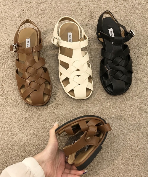 Doula Doula(ドゥーラドゥーラ)の「フラットグルカサンダル(サンダル・レディース・ブラック/ブラウン/オフホワイト・S/M)」の5枚目の写真