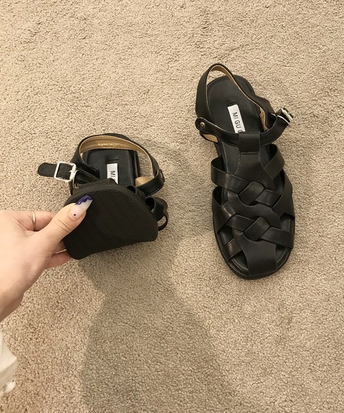 Doula Doula(ドゥーラドゥーラ)の「フラットグルカサンダル(サンダル・レディース・ブラック/ブラウン/オフホワイト・S/M)」の8枚目の写真