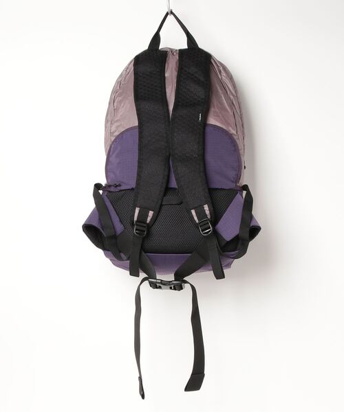 BURTON（バートン）の「2WAY 軽量 パッカブル バックパック 18L ヒップ