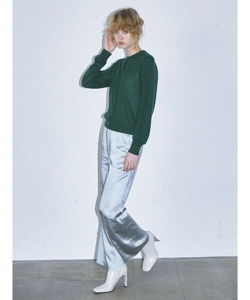 MIDIUMISOLID（ミディウミソリッド）の「MIDIUMISOLID for Ladies センタープレスサテンイージーパンツ（その他パンツ・レディース・グリーン/ブルー/ベージュ・38/36）」の9枚目の写真