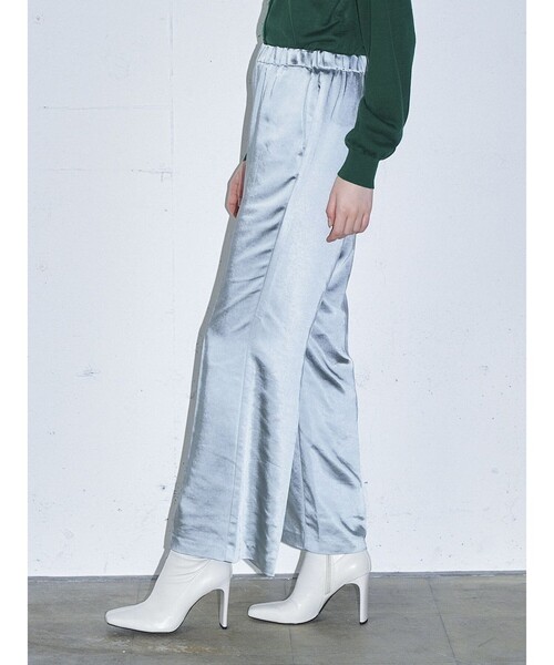 MIDIUMISOLID（ミディウミソリッド）の「MIDIUMISOLID for Ladies センタープレスサテンイージーパンツ（その他パンツ・レディース・グリーン/ブルー/ベージュ・38/36）」の11枚目の写真