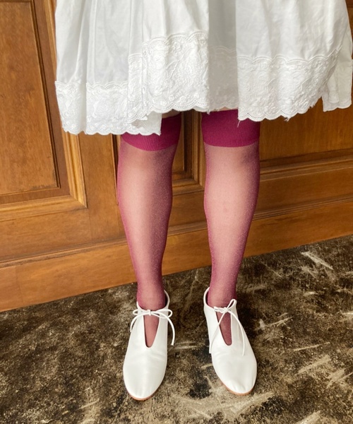 Kiwanda（キワンダ）の「【KiwandaKiwanda】PLUMAGE STANDARD KNEE HI（ソックス/靴下・レディース・ボルドー・FREE）」の2枚目の写真