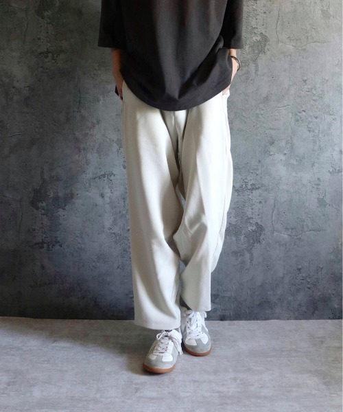 CASPER JOHN（キャスパージョン）の「High Tapered HAKAMA Pants/ハイテーパードハカマパンツ（その他パンツ・メンズ・アイボリー/ブラック・マルチサイズ）」の4枚目の写真