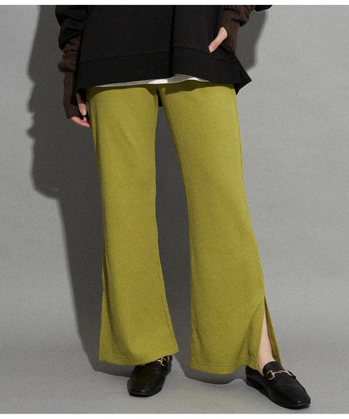 ANAP(アナップ)の「ワッフルスリットセミフレアパンツ(その他パンツ・レディース・イエロー×グリーン/ブラウン/アイボリー/ブラック・FREE)」の1枚目の写真