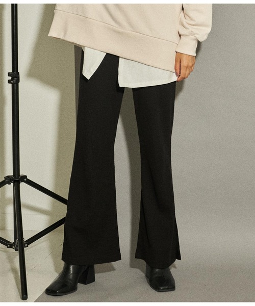 ANAP(アナップ)の「ワッフルスリットセミフレアパンツ(その他パンツ・レディース・イエロー×グリーン/ブラウン/アイボリー/ブラック・FREE)」の3枚目の写真