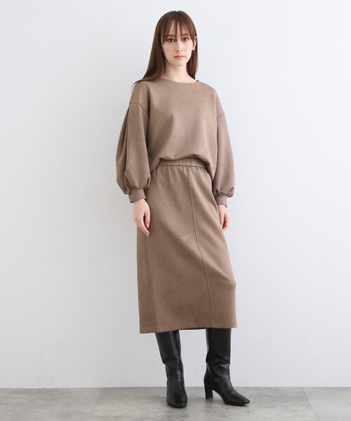 INDIVI（インディヴィ）の「【SETUP可能】スエードライク ストレートスカート（スカート・レディース・ナチュラル/ライトパープル/キャメル・03/13/15 /36/38/40/17/19/12/05）」の9枚目の写真