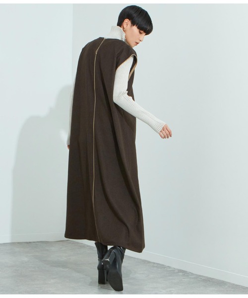 Settimissimo（セッティミッシモ）の「キーネックパイピングワンピース（ワンピース・レディース・ブラウン/ベージュ・M）」の4枚目の写真