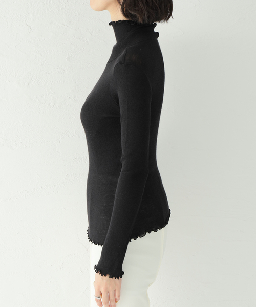 VERMEIL par iena(ヴェルメイユパーイエナ)の「【TOQUE/トック】針抜き スムス ハイネックプルオーバー(Tシャツ/カットソー・レディース・ブラック・FREE)」の20枚目の写真