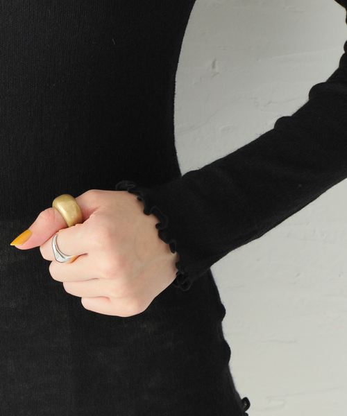 VERMEIL par iena(ヴェルメイユパーイエナ)の「【TOQUE/トック】針抜き スムス ハイネックプルオーバー(Tシャツ/カットソー・レディース・ブラック・FREE)」の6枚目の写真