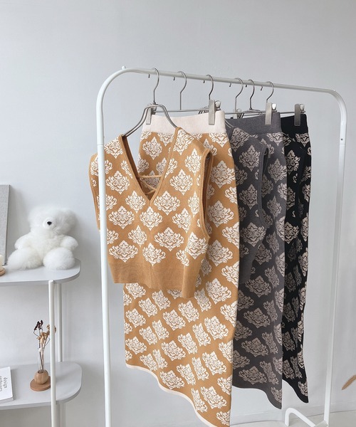 AS KNOW AS plus（アズノゥアズプラス）の「♪ダマスク柄ニットスカート（スカート・レディース・ブラック/チャコールグレー/イエロー・FREE）」の15枚目の写真