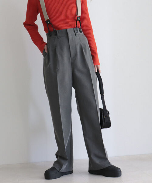 fredy emue(フレディエミュ)の「サスペンダー付きパンツ(スラックス・レディース・ブラック/グレー・36/38)」の21枚目の写真