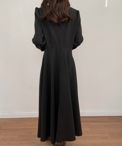 ECLIN（エクラン）の「スクエアネックAラインフレアワンピース（ワンピース・レディース・ブラック/ダークブラウン/ベージュ・M/L）」の14枚目の写真