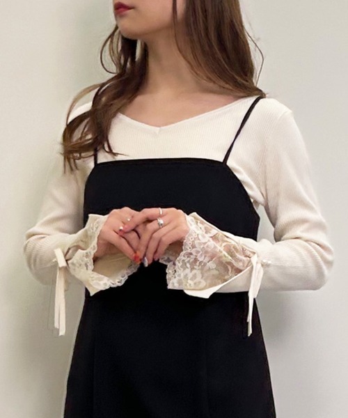 INGNI（イング）の「フレアスリーブレースニット（Tシャツ/カットソー・レディース・ブラック/オフホワイト/ピンク・M）」の7枚目の写真